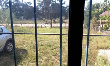 Casa en Domselaar sobre amplio terreno. Excelente ubicación