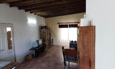 Casa en Domselaar sobre amplio terreno. Excelente ubicación