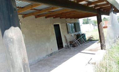 Casa en Domselaar sobre amplio terreno. Excelente ubicación