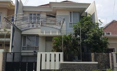 Rumah disewakan di Genteng, Surabaya