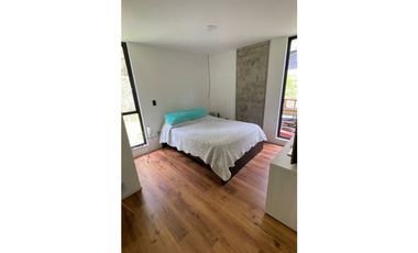 CASA CAMPESTRE MODERNA A LA VENTA EN ENVIGADO LOMA DEL ESCOBERO