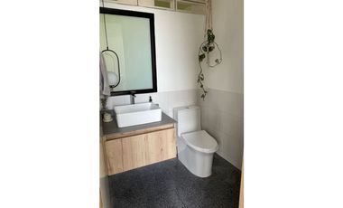 CASA CAMPESTRE MODERNA A LA VENTA EN ENVIGADO LOMA DEL ESCOBERO