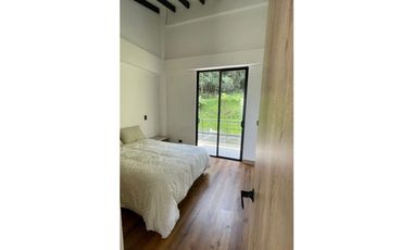 CASA CAMPESTRE MODERNA A LA VENTA EN ENVIGADO LOMA DEL ESCOBERO