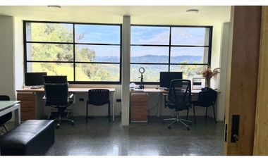 CASA CAMPESTRE MODERNA A LA VENTA EN ENVIGADO LOMA DEL ESCOBERO