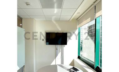 ARRIENDO OFICINA BARRIO EL GOLF, METRO ALCANTARA