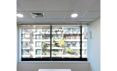 ARRIENDO OFICINA BARRIO EL GOLF, METRO ALCANTARA