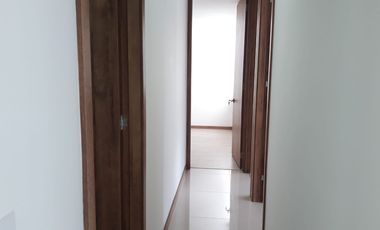 apartamento en arriendo en la cuenca. Cod A27468