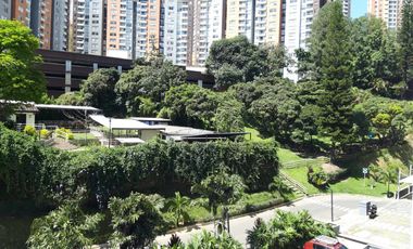 apartamento en arriendo en la cuenca. Cod A27468