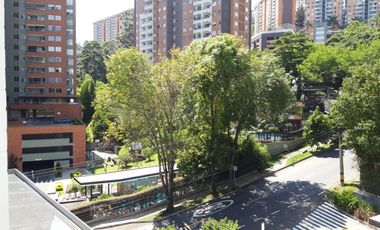 apartamento en arriendo en la cuenca. Cod A27468