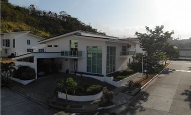 VENTA DE  CASA EN ALTOS DE PANAM, RESIDENCIAL HORIZONTE II