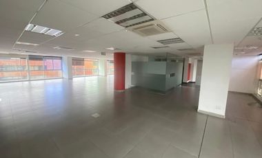 edificio en arriendo/venta en el nogal. Cod A700102