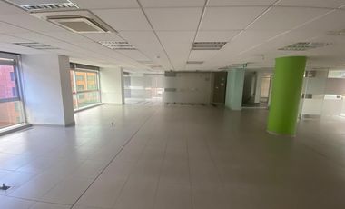 edificio en arriendo/venta en el nogal. Cod A700102