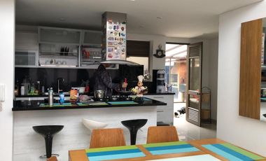 casa en venta en canelon. Cod V4409