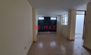 Venta Casa Frente A Parque Manuel Arevalo