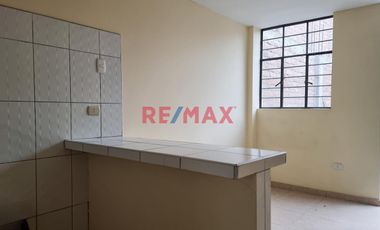 Venta Casa Frente A Parque Manuel Arevalo