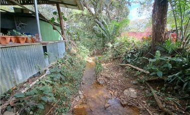 VENDO SITIO TURISTICO CON QUEBBRADA  DE AGUA