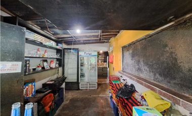 VENDO SITIO TURISTICO CON QUEBBRADA  DE AGUA