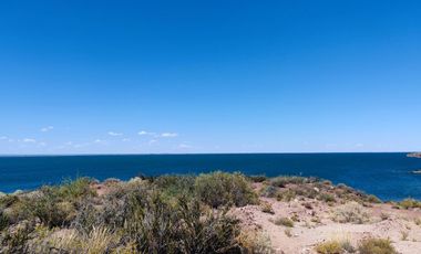 Venta  Lote 878m2,  B° La Peninsula  Mari Menuco
