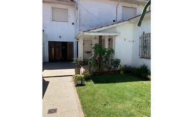 OPORTUNIDAD !!! Gran chalet de 4 amb con escritorio en dos plantas con garage doble