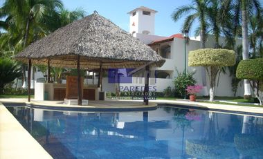 Villa cerca de playa en Ixtapa de 3 recamaras A08