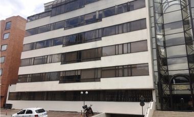 Bogota vendo apartamento calleja baja 145 mts
