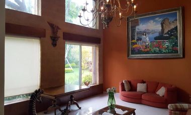 En fraccionamiento exclusivo de 14 casas lago cancha de tenis
