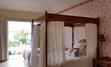 En fraccionamiento exclusivo de 14 casas lago cancha de tenis