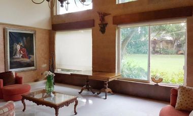 En fraccionamiento exclusivo de 14 casas lago cancha de tenis