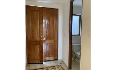 SE ALQUILA APARTAMENTO AMOBLADO  EN CASCO VIEJO 1 RECAMARA $800