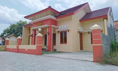 For Sale Ready-to-Live Houses Near Jogja's West Ringroad