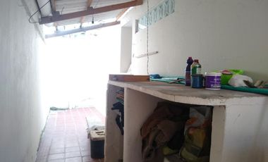 casa-local en venta en altamira. Cod V100756