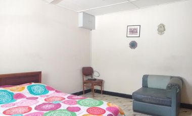 casa-local en venta en altamira. Cod V100756