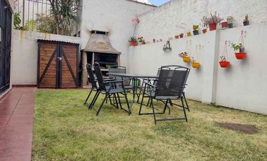 Casa en venta en Burzaco Este