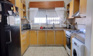 Casa en venta en Burzaco Este