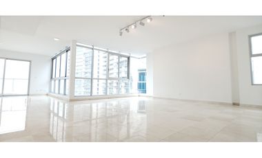 REMATE PENTHOUSE EN PUNTA PACIFICA - 2 PISOS COMPLETOS FRENTE AL MAR