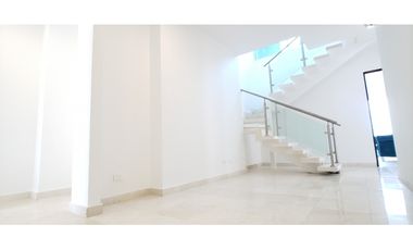 REMATE PENTHOUSE EN PUNTA PACIFICA - 2 PISOS COMPLETOS FRENTE AL MAR