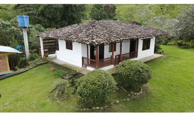 VENTA DE FINCA, FILANDIA, QUINDIO, COLOMBIA.