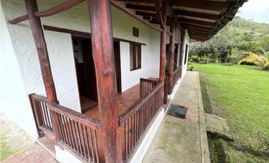 VENTA DE FINCA, FILANDIA, QUINDIO, COLOMBIA.