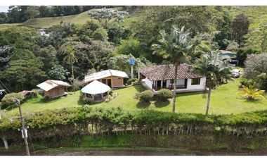 VENTA DE FINCA, FILANDIA, QUINDIO, COLOMBIA.