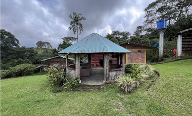 VENTA DE FINCA, FILANDIA, QUINDIO, COLOMBIA.