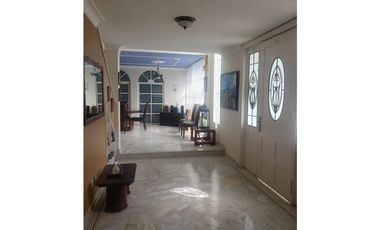 Hermosa casa independiente en Las Mercedes. Palmira