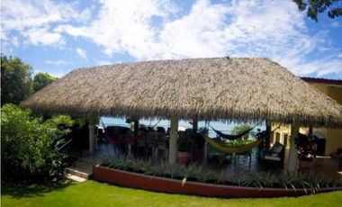 Venta de casa de playa de lujo en Sea Cliff GTA