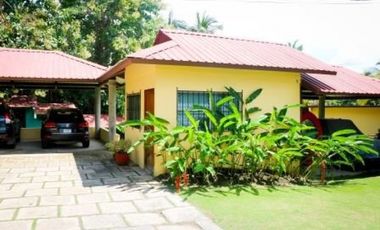 Venta de casa de playa de lujo en Sea Cliff GTA