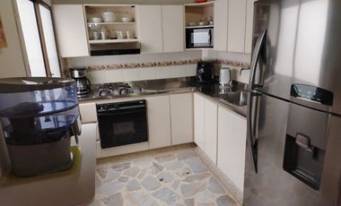 casa en arriendo en la tablaza. Cod A9432620