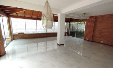 Casa en Arriendo en Estrella Sector Suramérica