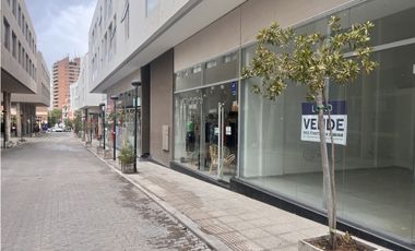 VENTA LOCAL COMERCIAL EN CARLOS PAZ PASEO QUATTRO CENTRO