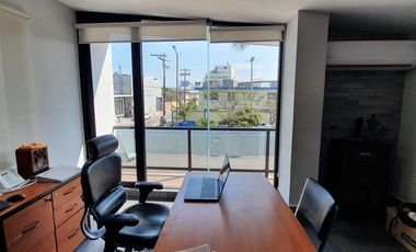OFICINA AMUEBLADA EN RENTA EN BOCA DEL RIO TIPO COWORKING DE LUJO FRENTE AL MAR / ARLETTE FLORES
