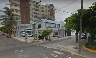 OFICINA AMUEBLADA EN RENTA EN BOCA DEL RIO TIPO COWORKING DE LUJO FRENTE AL MAR / ARLETTE FLORES