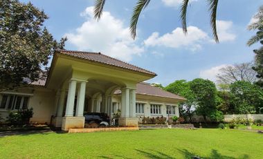 RUMAH MEGAH NUANSA VILLA at NORTRIDGE GOLF SENTUL CITY BOGOR