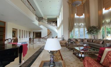 RUMAH MEGAH NUANSA VILLA at NORTRIDGE GOLF SENTUL CITY BOGOR